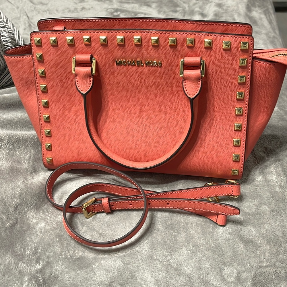 Medium Michael Kors purse